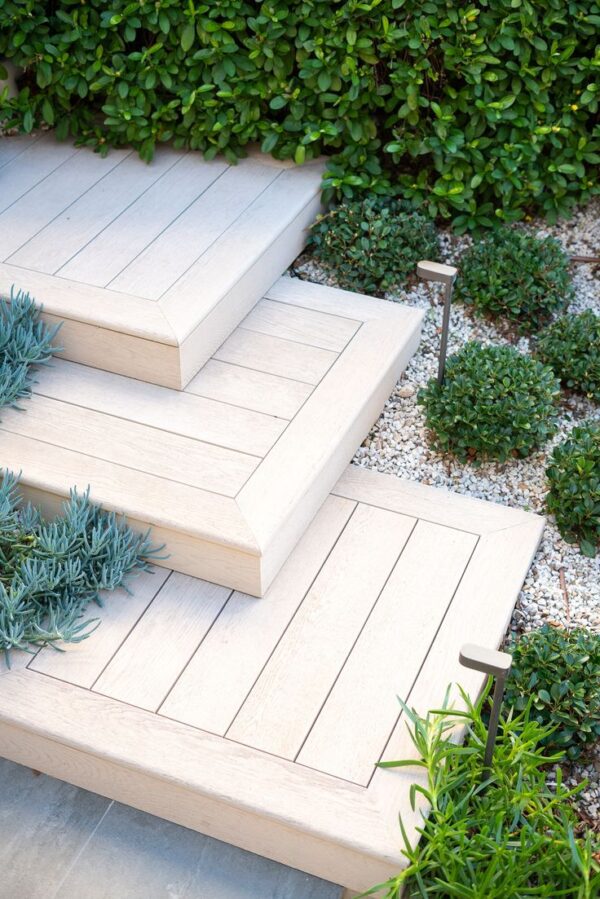 DECK (WHITE)