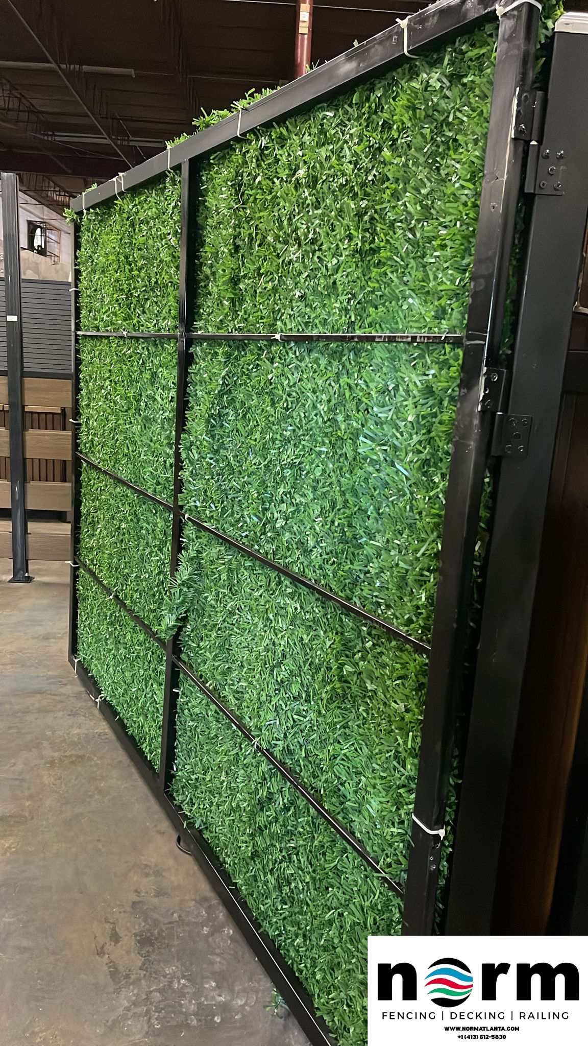 Natural-looking grass gate design for outdoor privacy