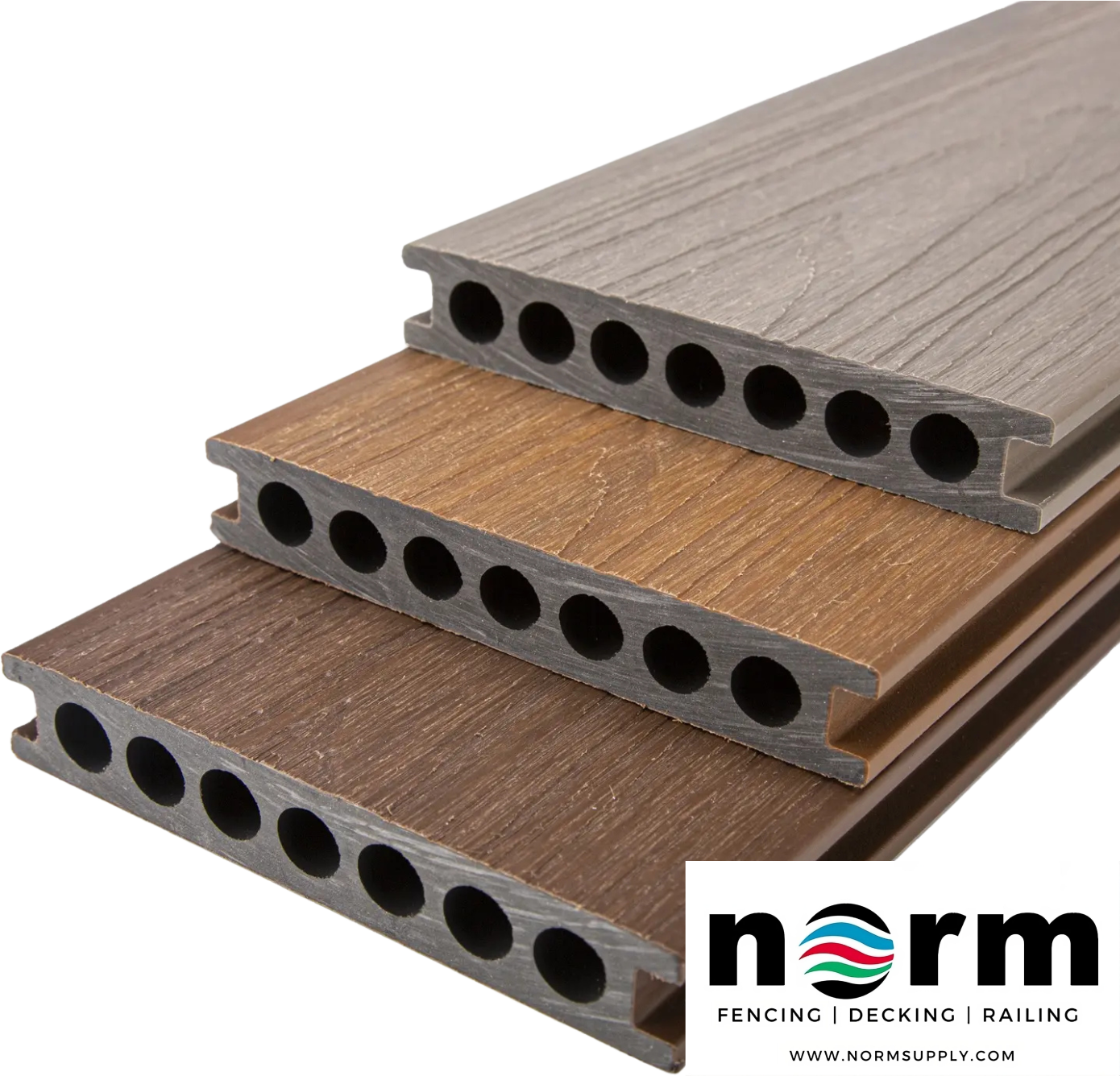 Backyard with composite decking boards in teak and walnut