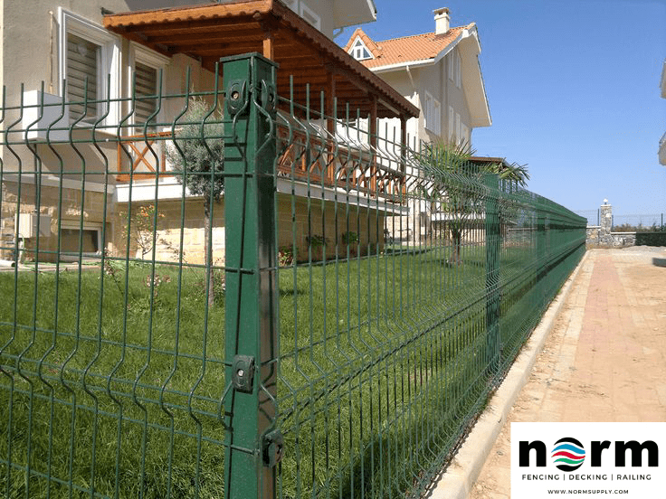 Commercial Wire Panel Fence - 6ft by 8ft - Image 9