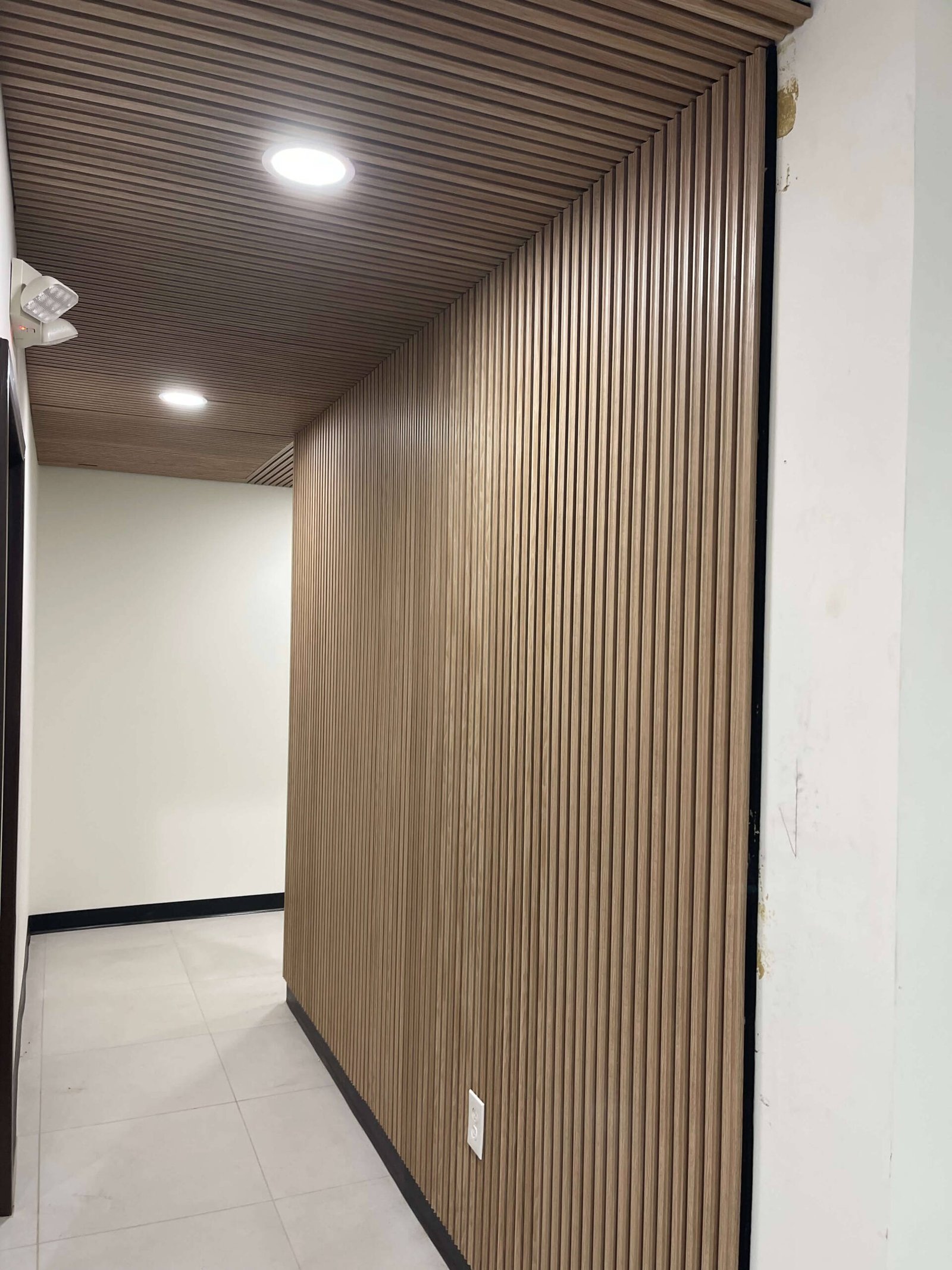 Light Oak Acoustic Wall Panel 2ft by 9ft | Norm Atlanta - Image 11