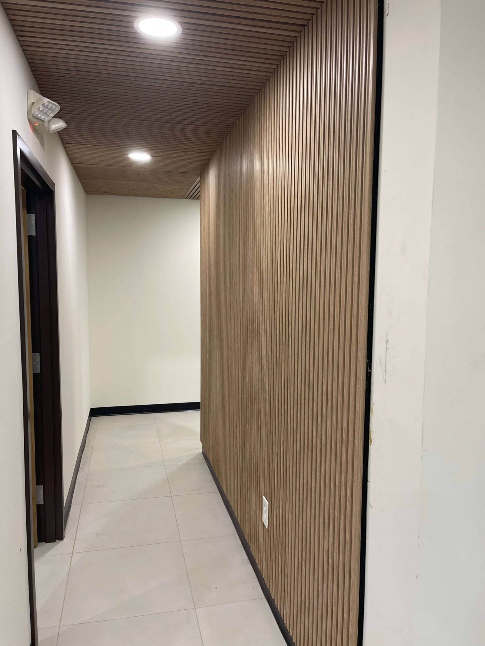 Light Oak Acoustic Wall Panel 2ft by 9ft | Norm Atlanta - Image 15