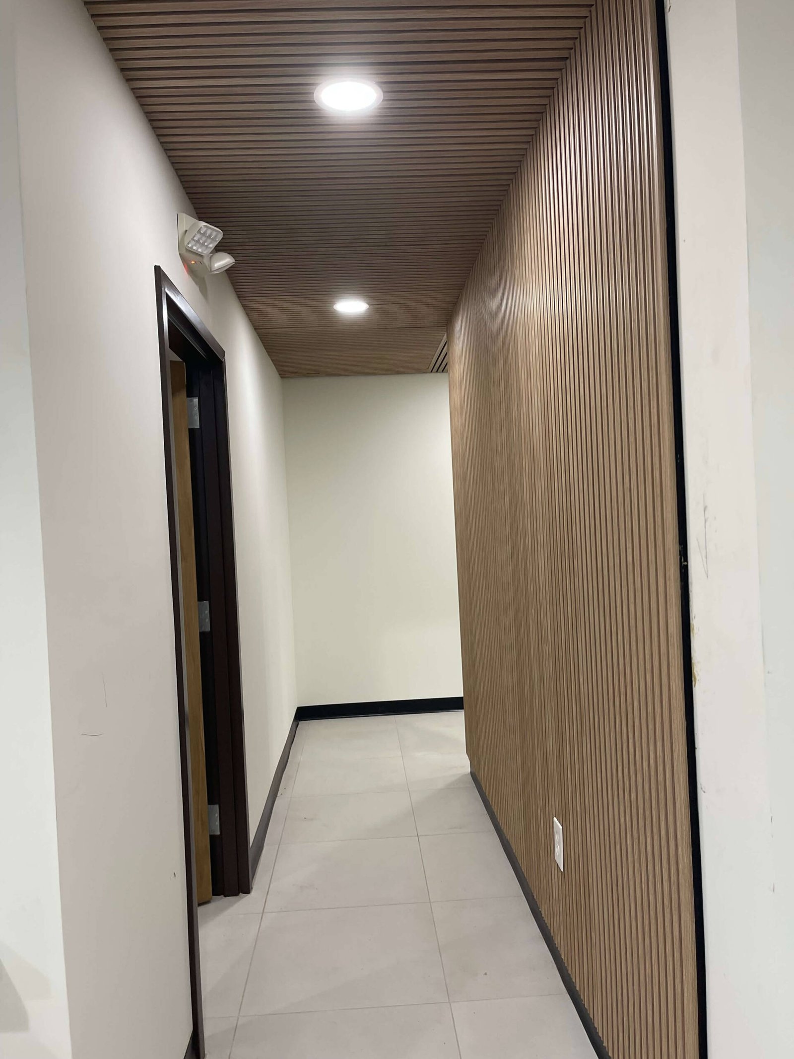 Light Oak Acoustic Wall Panel 2ft by 9ft | Norm Atlanta - Image 16