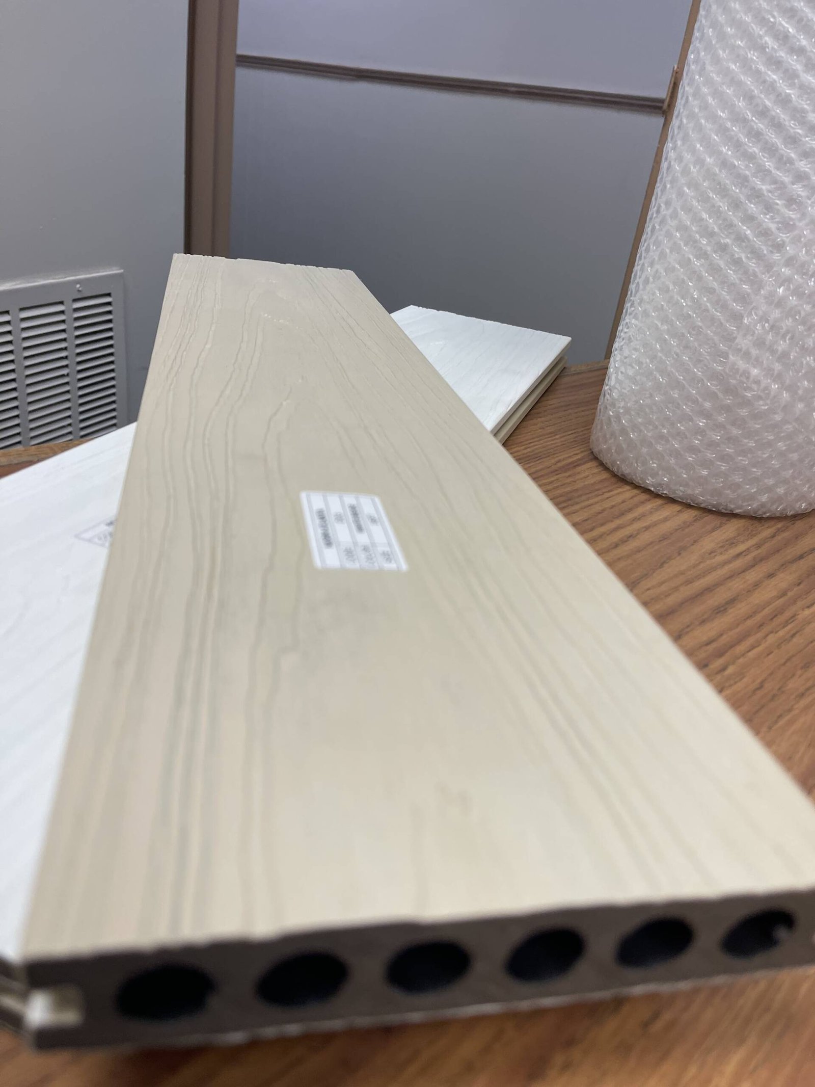 White / Beige Composite Deck Board (16FT × 5,5″)-D03|Norm - Image 14